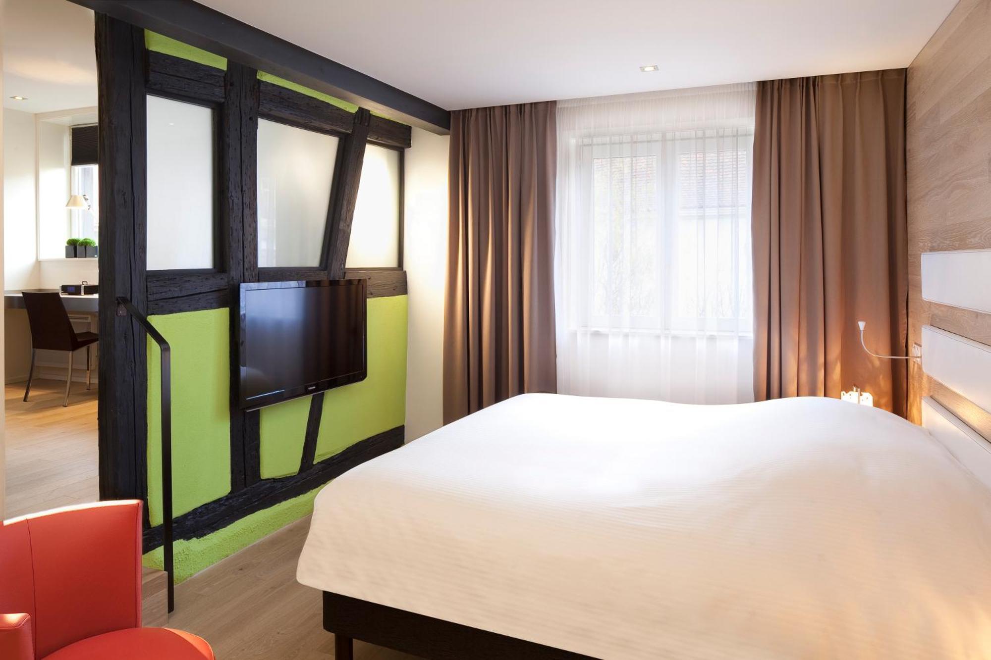 Double Suite